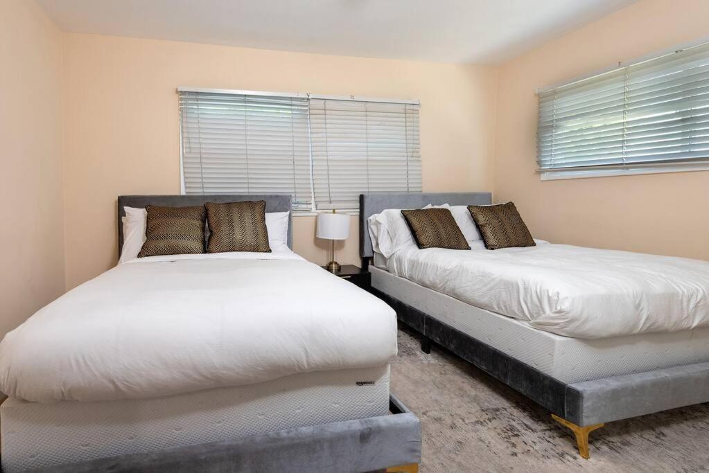 Appartement Luxury 3br House W/ Jacuzzi & Big Backyard!
