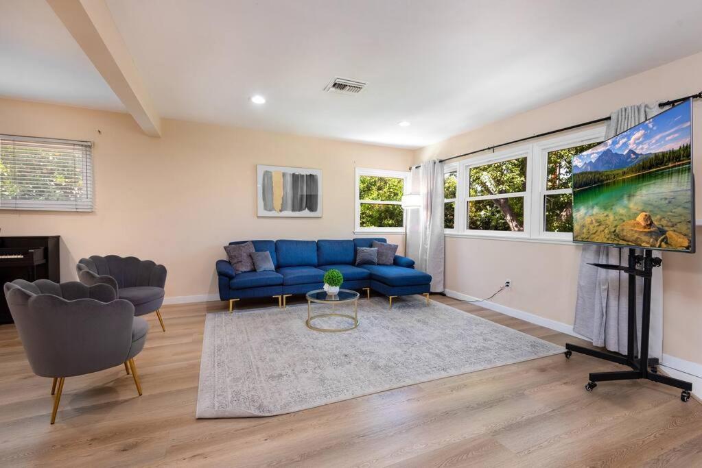 Luxury 3br House W/ Jacuzzi & Big Backyard! Appartement Los Angeles